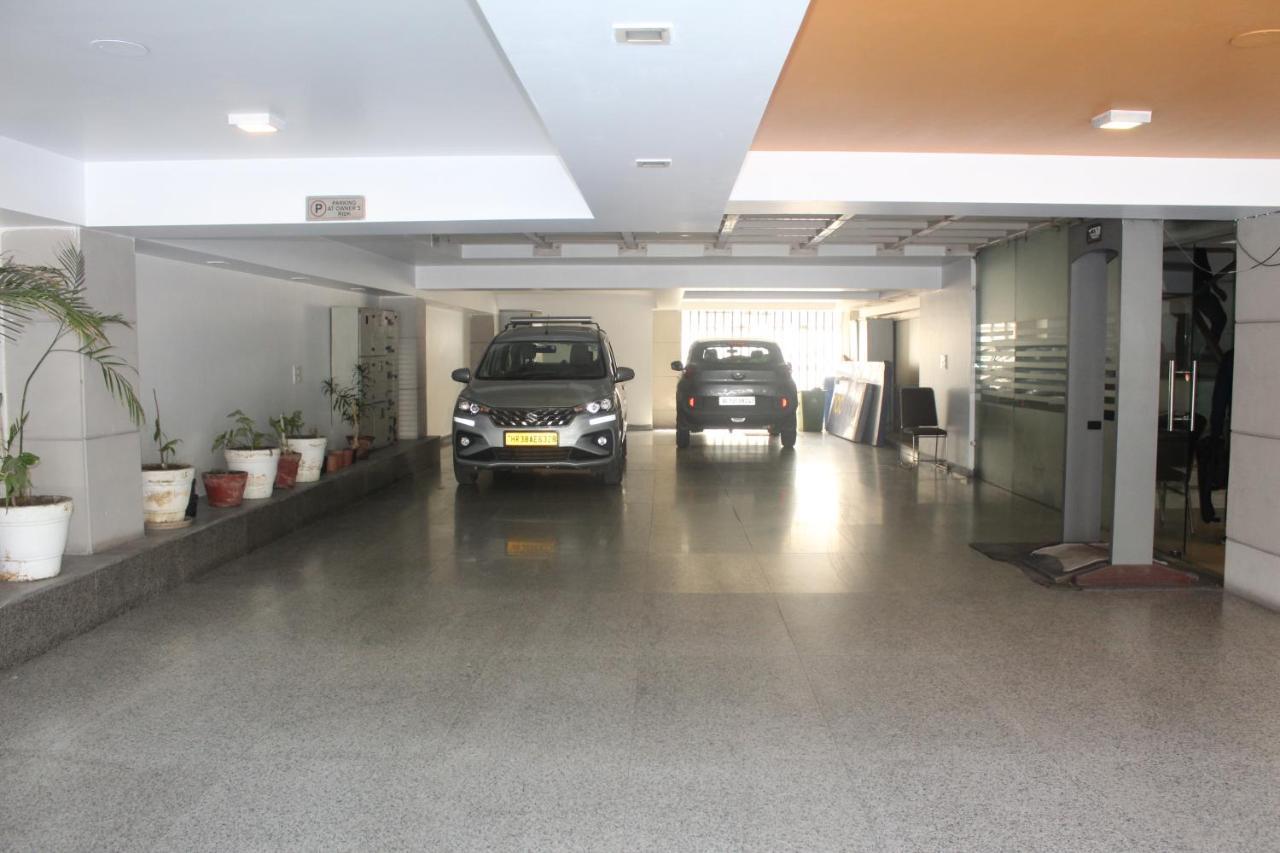 Hotel The Jk New Delhi Exterior photo